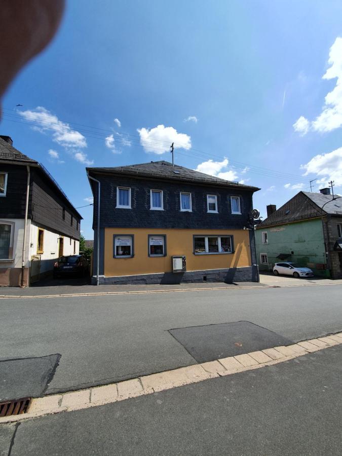 Gaestehaus Weisses Lamm - Monteurzimmer Nordhalben Ngoại thất bức ảnh