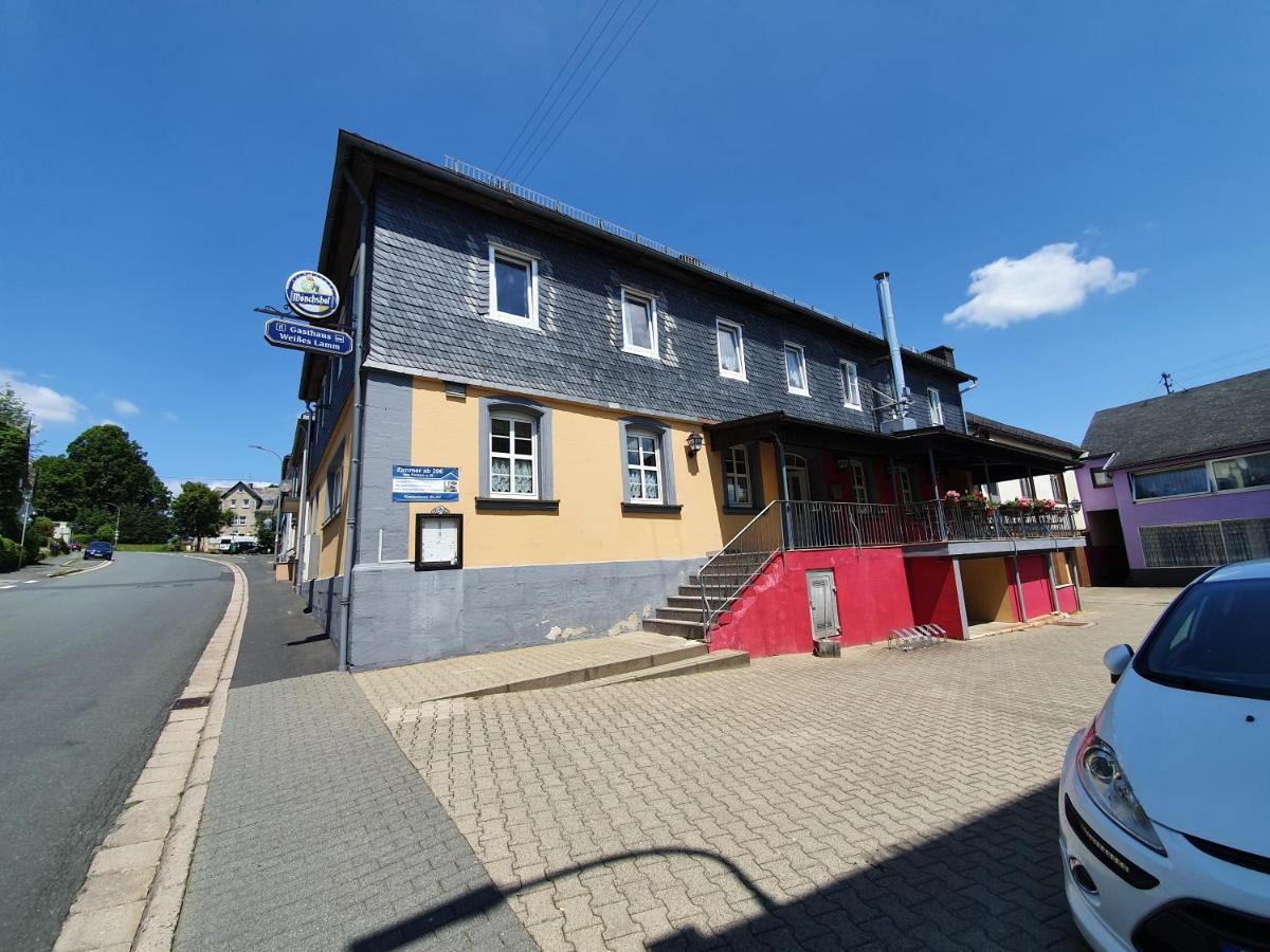 Gaestehaus Weisses Lamm - Monteurzimmer Nordhalben Ngoại thất bức ảnh