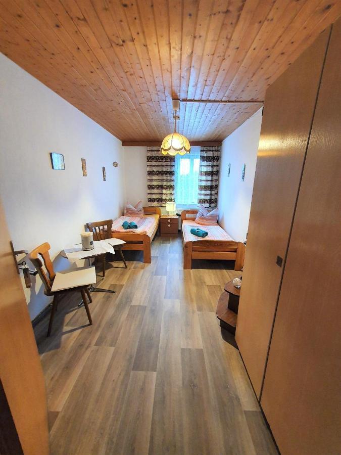 Gaestehaus Weisses Lamm - Monteurzimmer Nordhalben Ngoại thất bức ảnh