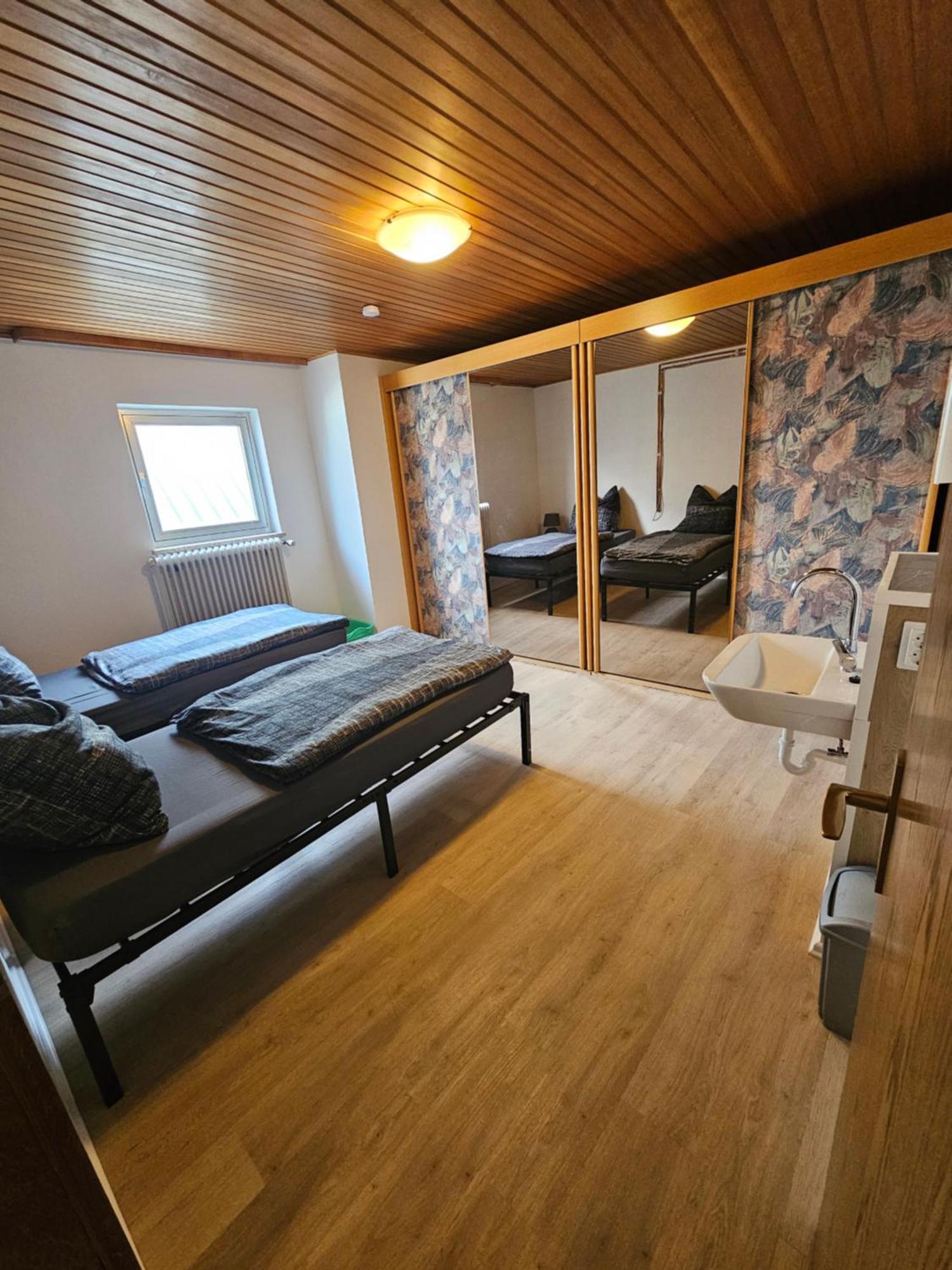 Gaestehaus Weisses Lamm - Monteurzimmer Nordhalben Ngoại thất bức ảnh