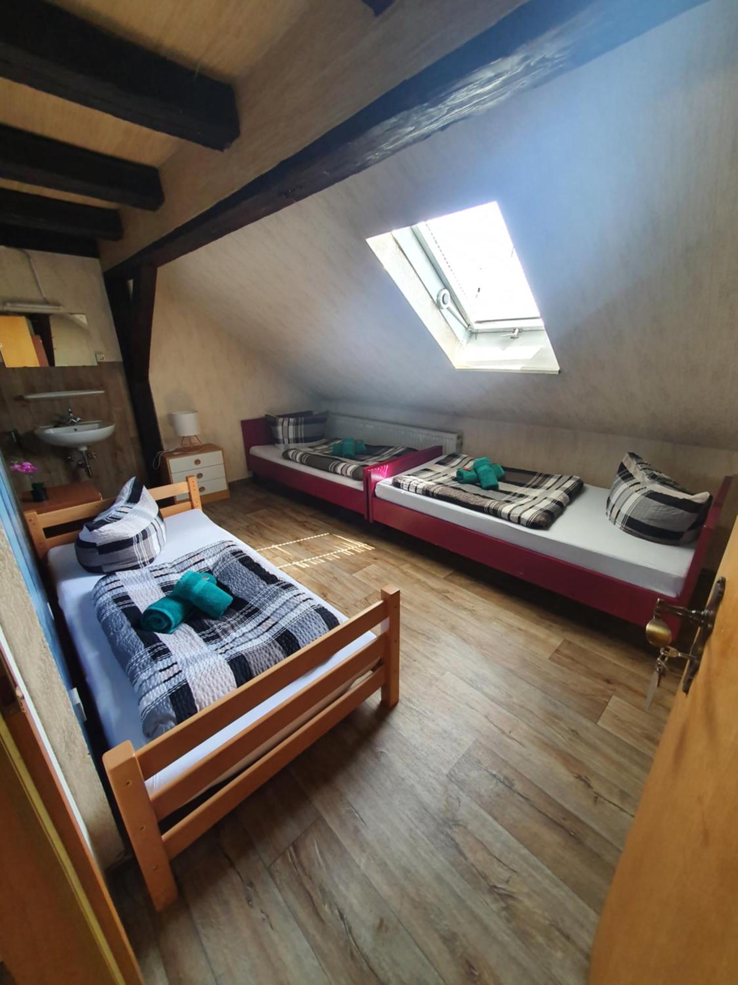 Gaestehaus Weisses Lamm - Monteurzimmer Nordhalben Ngoại thất bức ảnh